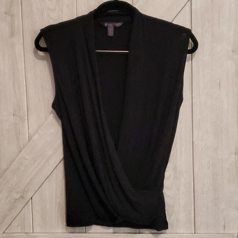 Super soft cross-front top